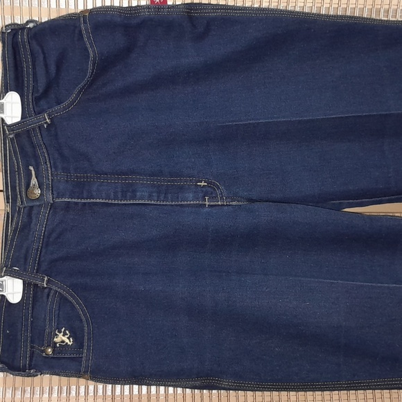 Braxton Jeans - Picture 2 of 8